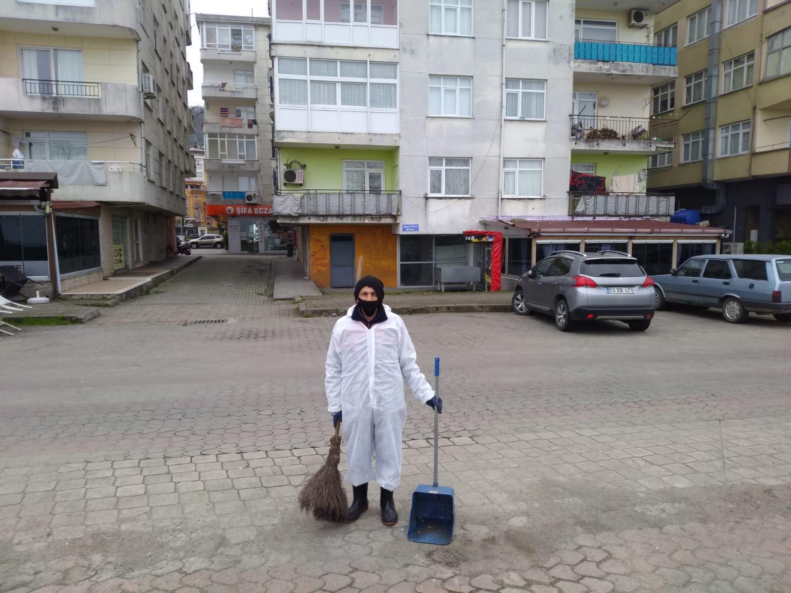 TEMİZLİK ÇALIŞMALARIMIZ DEVAM EDİYOR