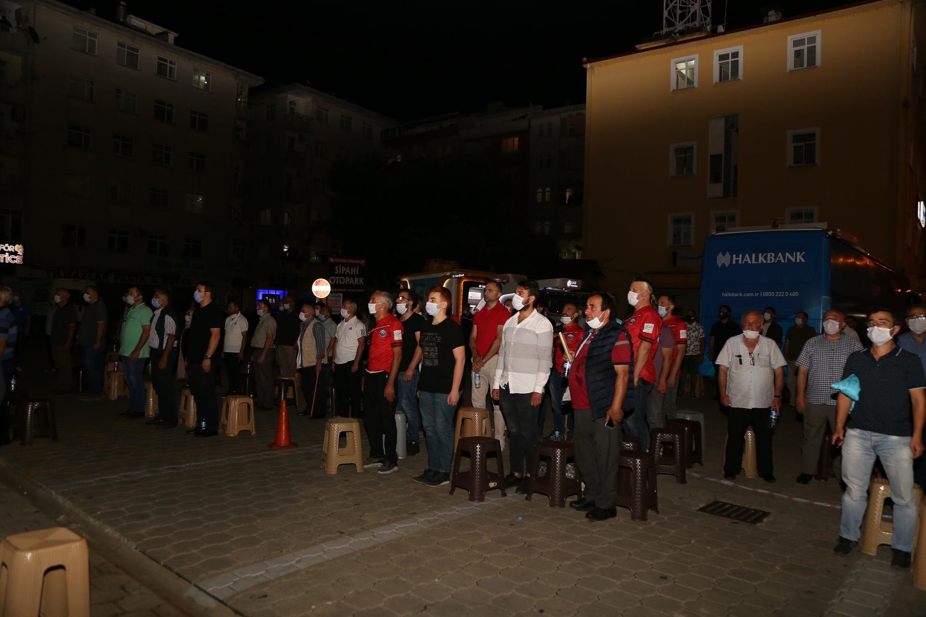 15 TEMMUZ’UN 4.YILINDA İLÇEMİZDE ANMA TÖRENİ DÜZENLENDİ