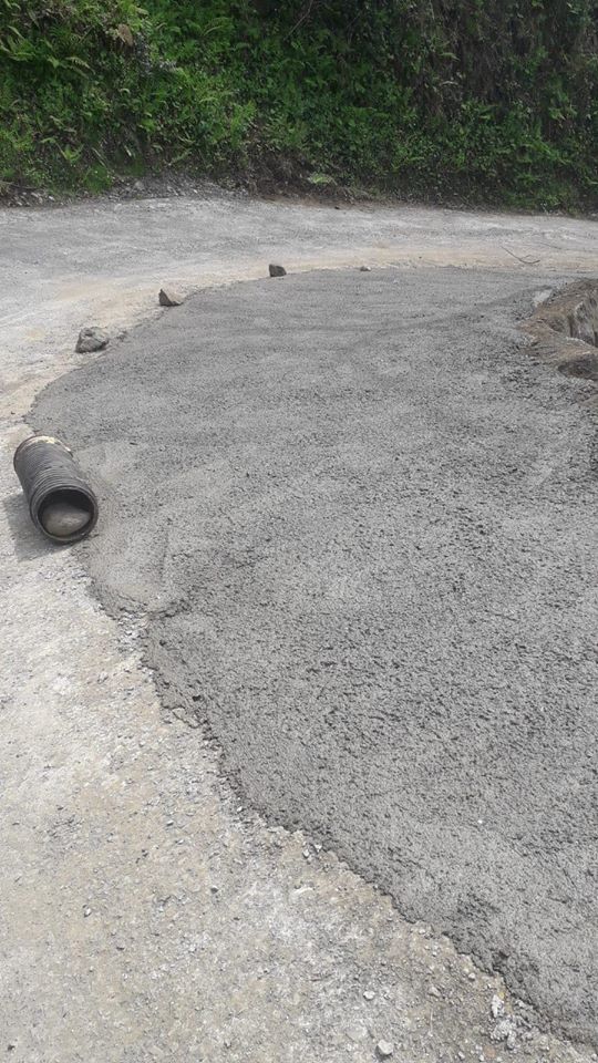 KÜÇÜKTAŞHANE MAHALLESİNDE BETONLAMA YAPILDI