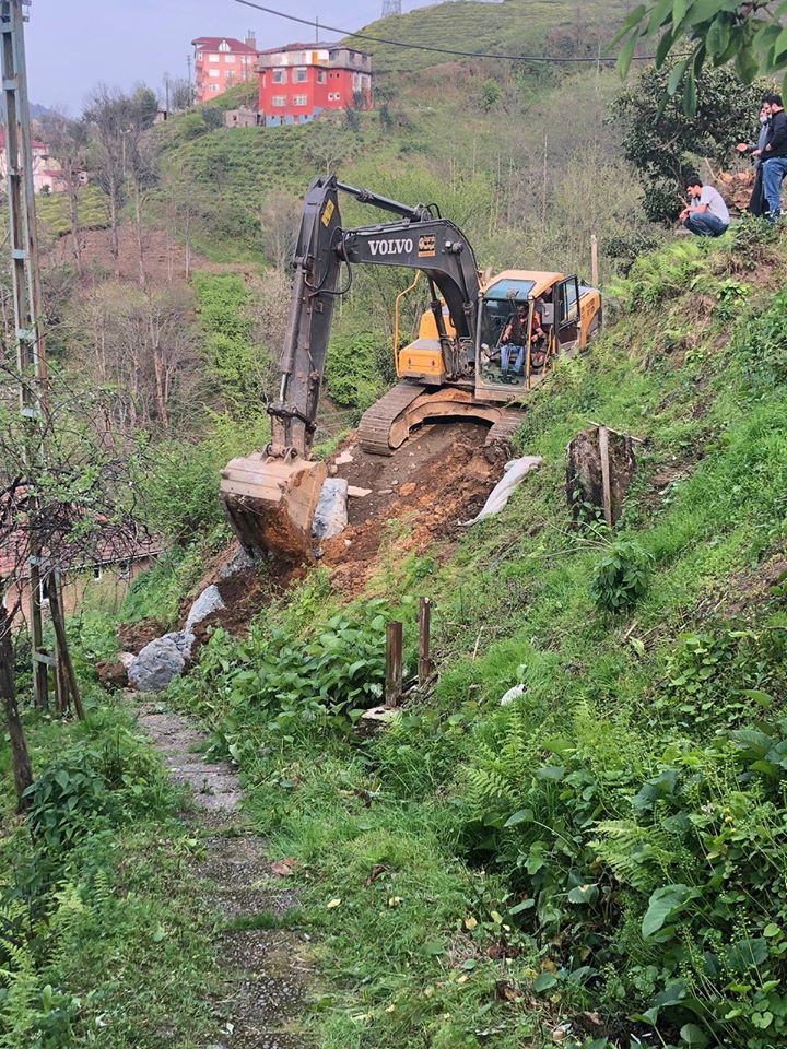 YENİ YOL YAPIM ÇALIŞMALARIMIZ DEVAM EDİYOR