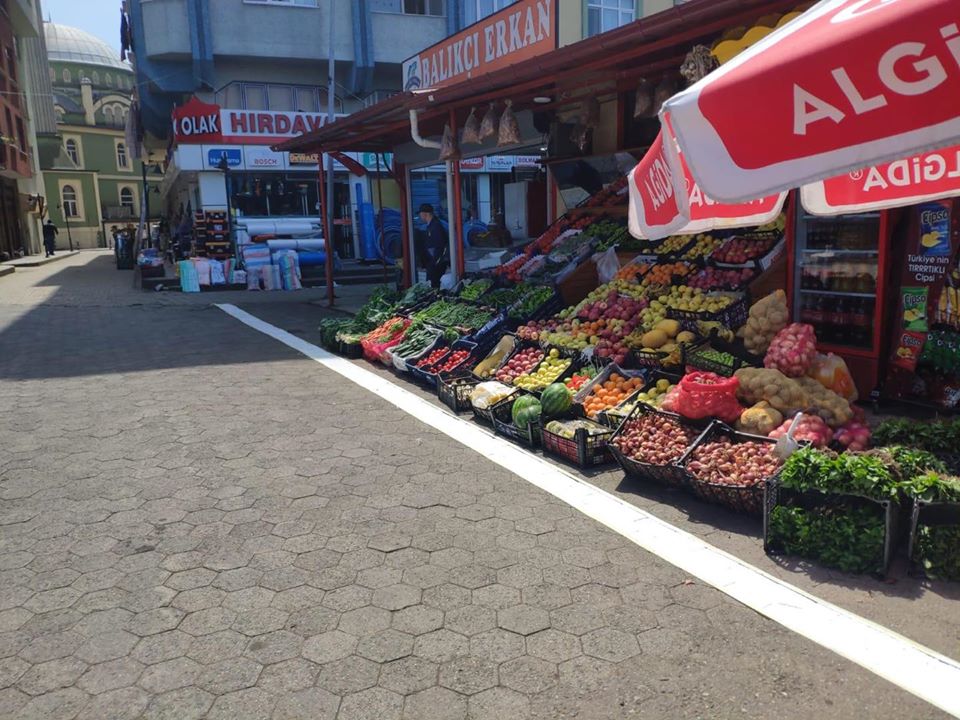 PAZAR YERİNDE ÇİZGİ DÜZENLEMESİ