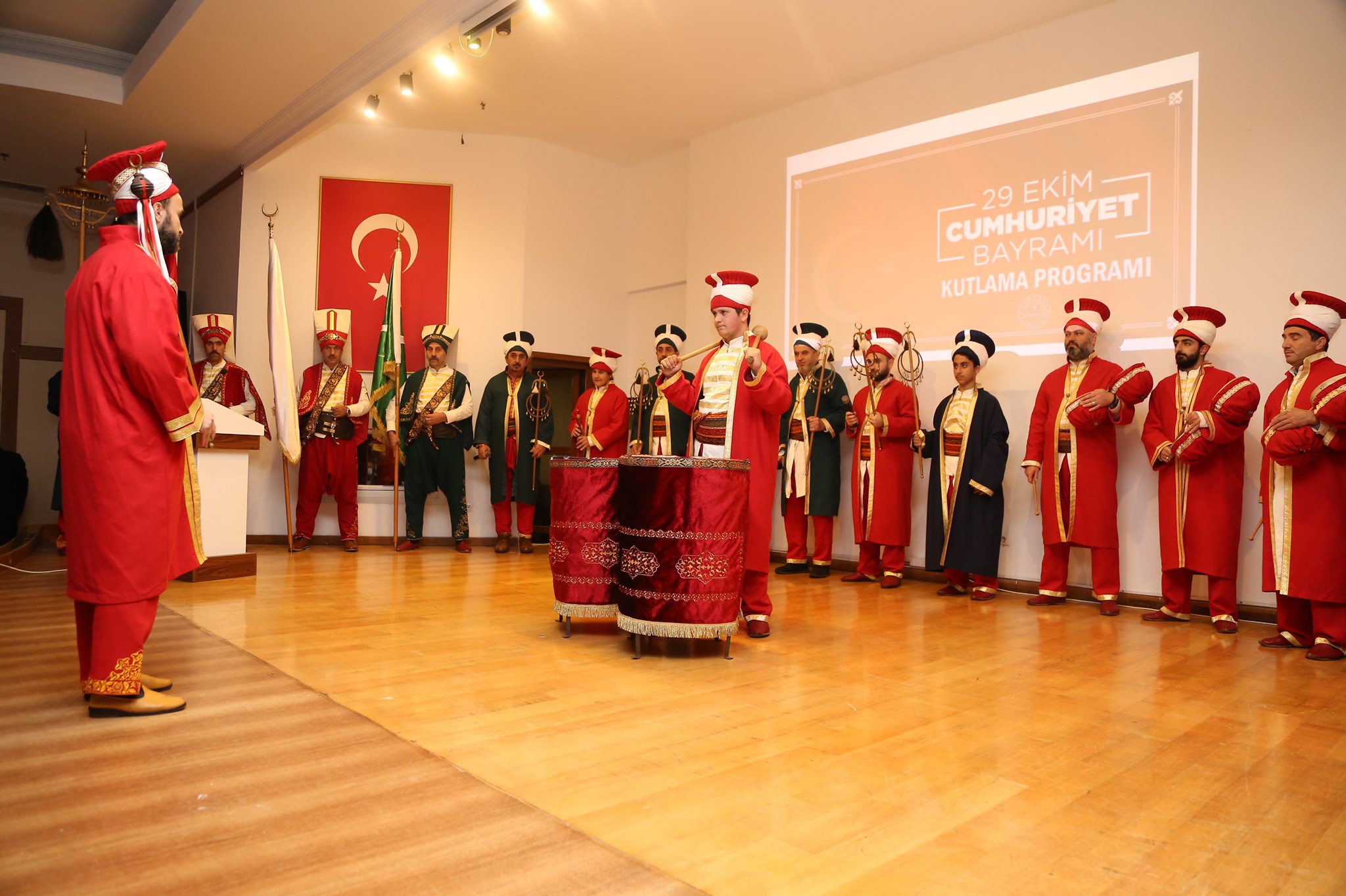 CUMHURİYET BAYRAMI İLÇEMİZDE COŞKUYLA KUTLANDI 