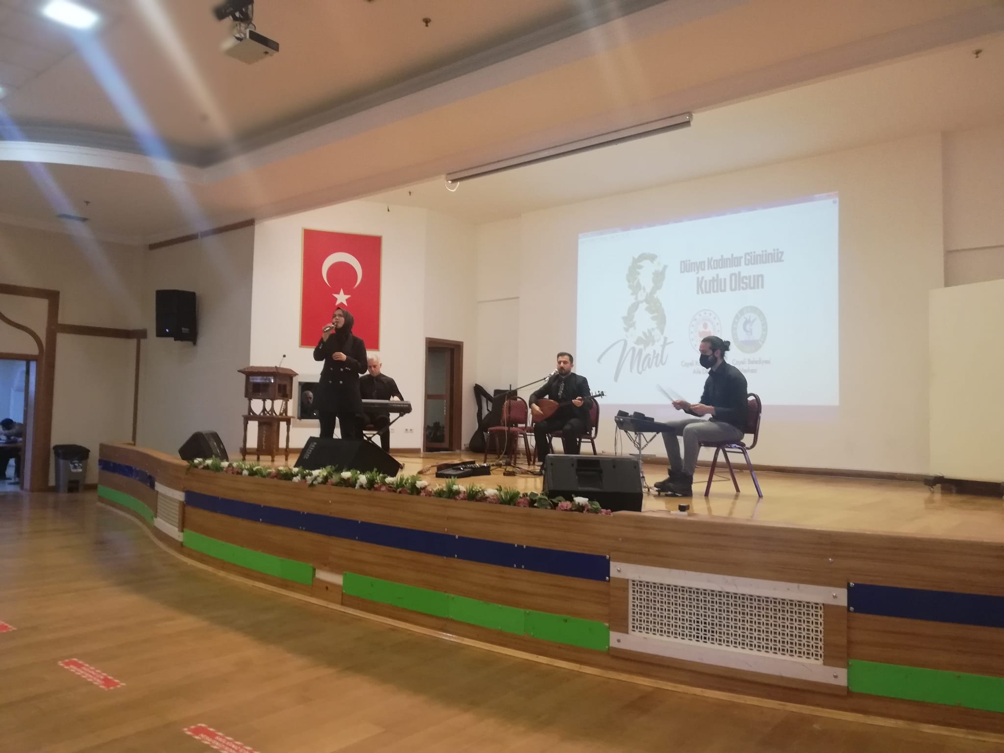 8 MART DÜNYA KADINLAR GÜNÜ ETKİNLİĞİ DÜZENLENDİ 