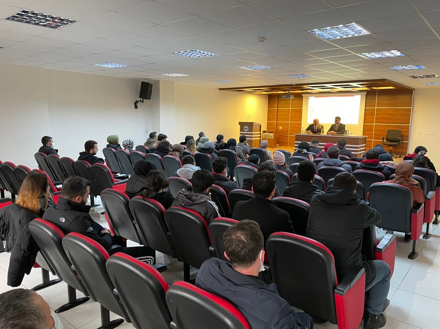 ÜNİVERSİTE ÖĞRENCİLERİ İLE BİR ARAYA GELDİK