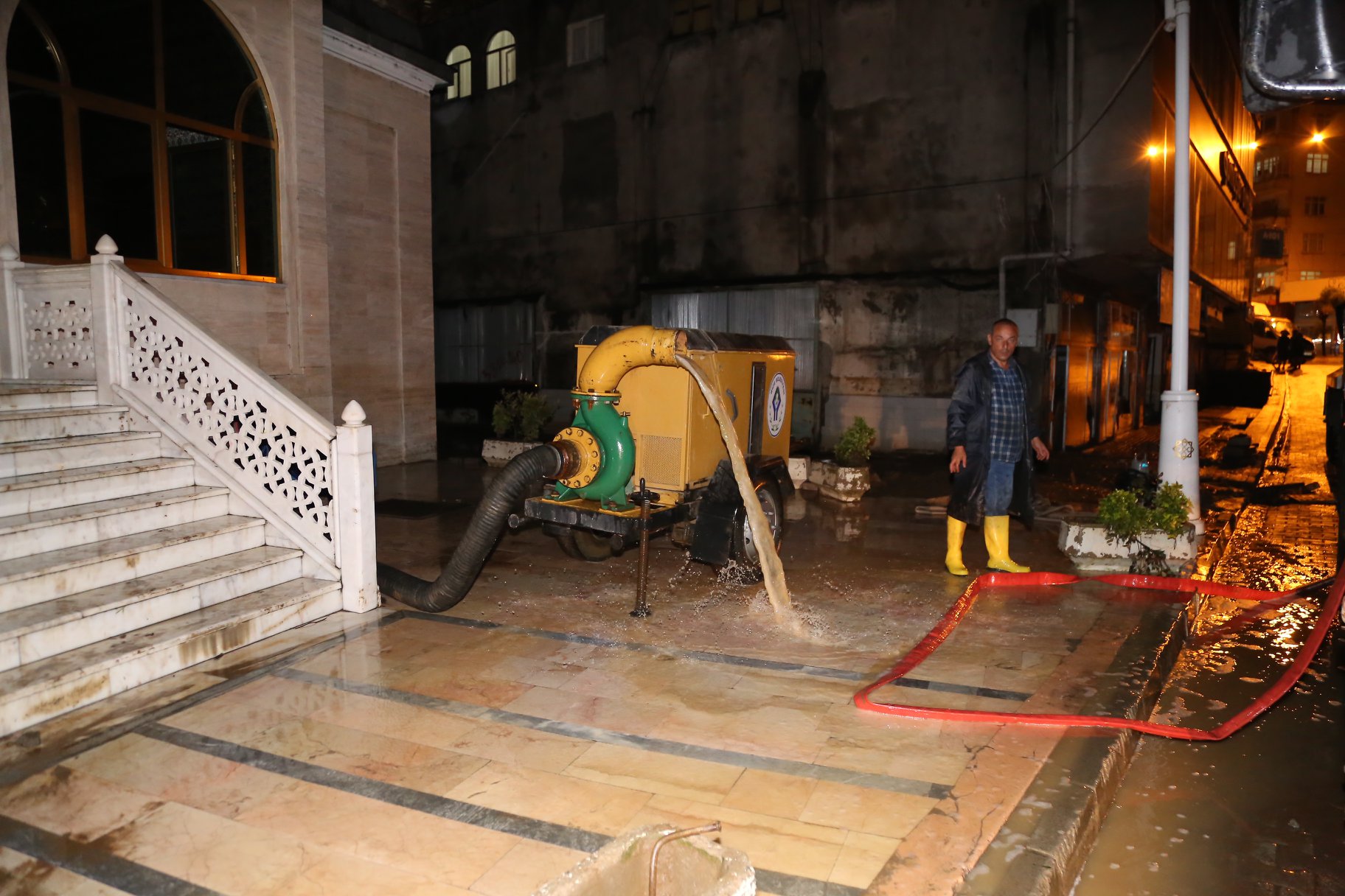 ŞAİRLER DERESİ GÜZERGAHINDA ÇALIŞMALARIMIZ TÜM HIZIYLA DEVAM EDİYOR