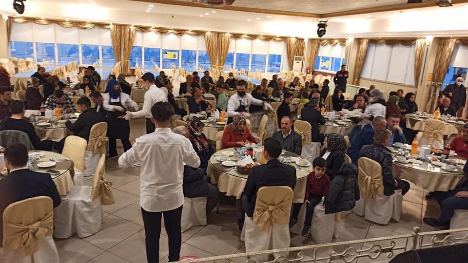 ŞEHİT AİLELERİMİZ VE GAZİLERİMİZLE BİRLİKTE ORUCUMUZU AÇTIK