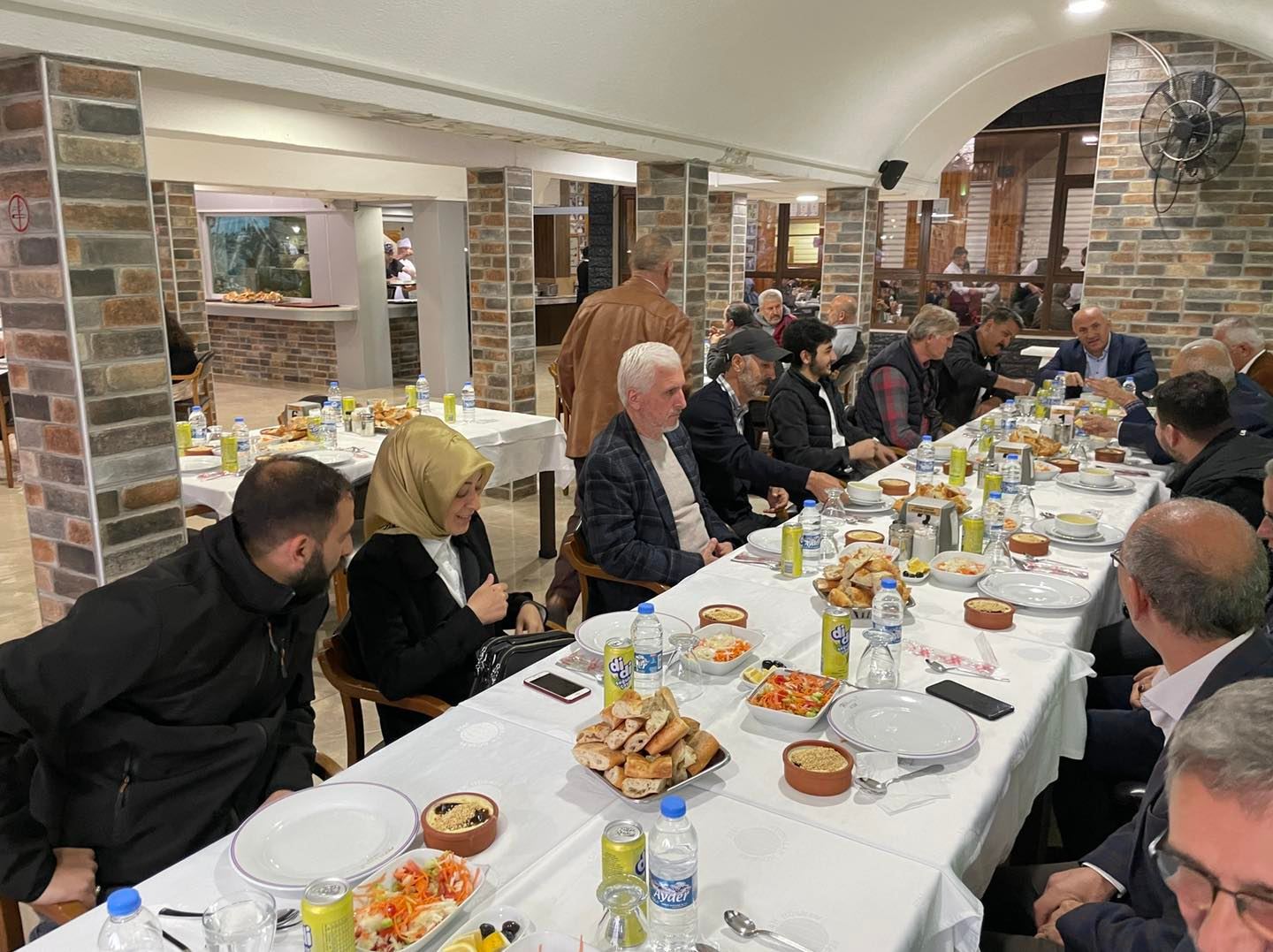 MUHTARLARIMIZ VE MECLİS ÜYELERİMİZLE BİRLİKTE ORUCUMUZU AÇTIK