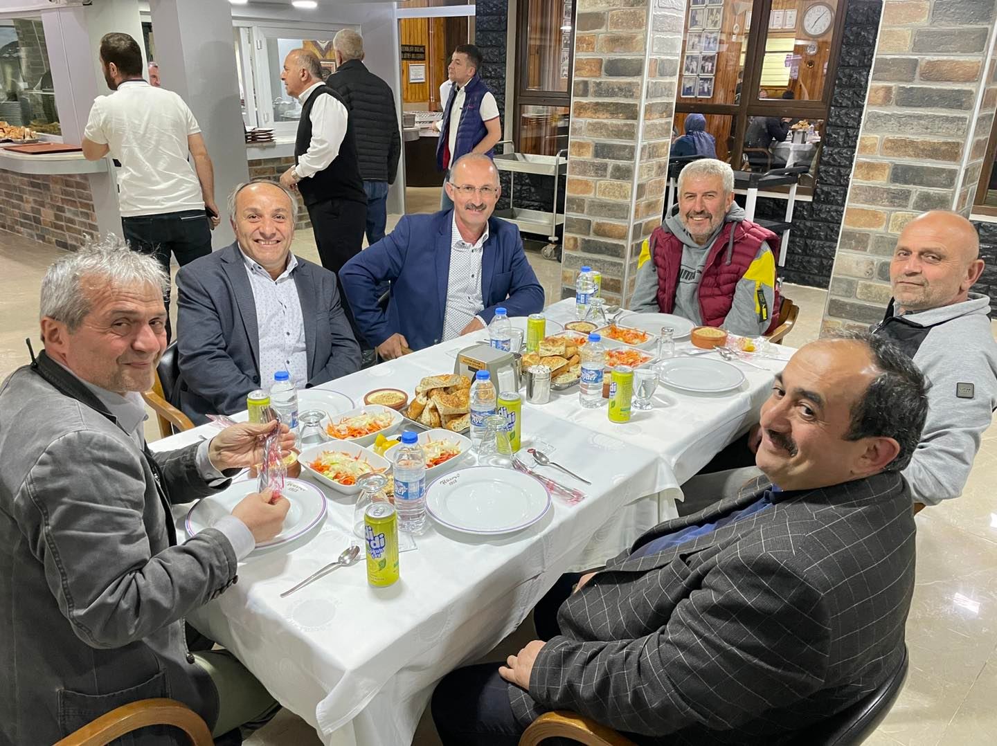 MUHTARLARIMIZ VE MECLİS ÜYELERİMİZLE BİRLİKTE ORUCUMUZU AÇTIK