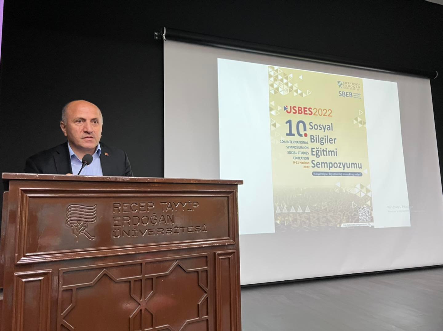 10. Sosyal Bilgiler Eğitimi Sempozyumuna katıldık