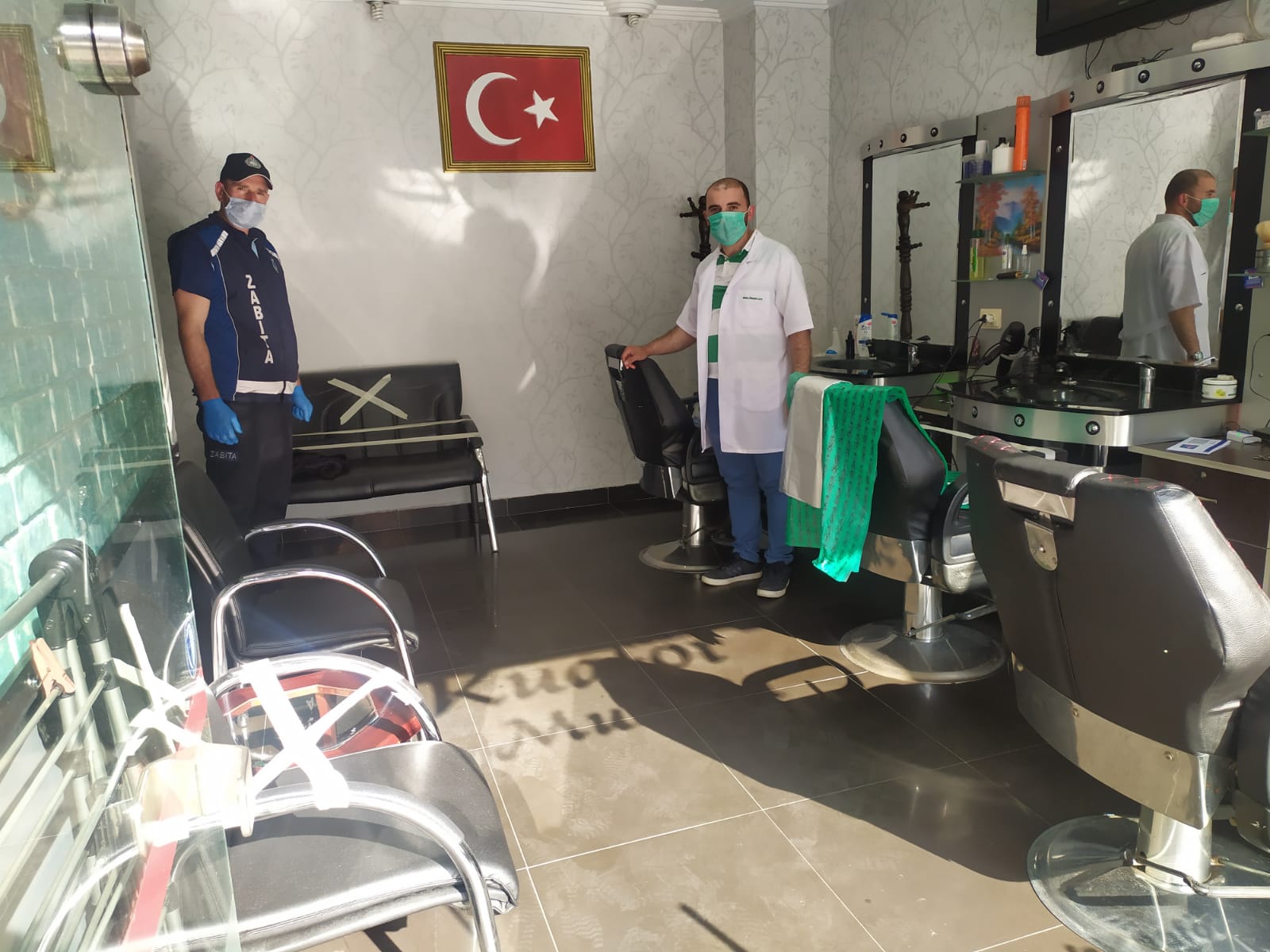  YENİ ÖNLEMLERİ ESNAFA TEBLİĞ EDİYOR