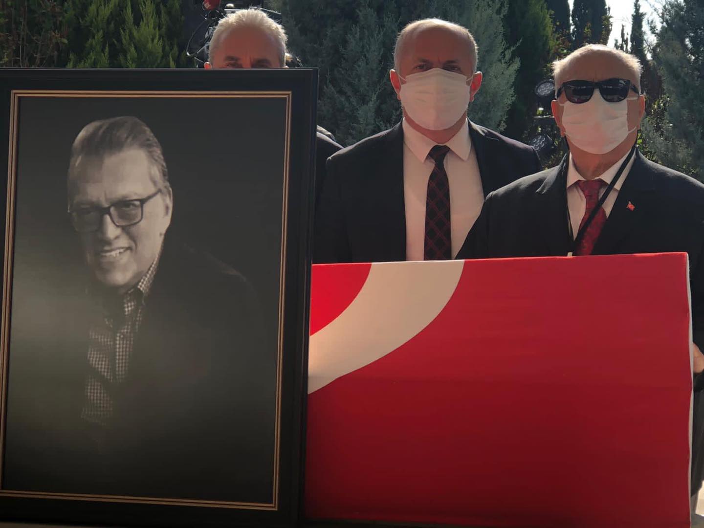 BAŞBAKANIMIZ SON YOLCUĞUNA UĞURLANIYOR