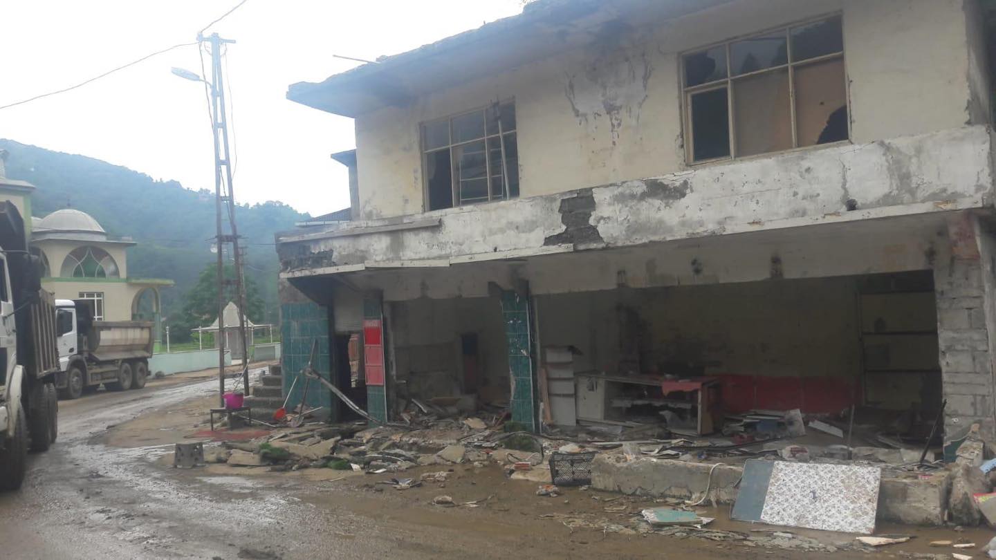 BAŞKANIMIZ HAFTASONU HEYELAN OLAN BÖLGELERİ GEZDİ