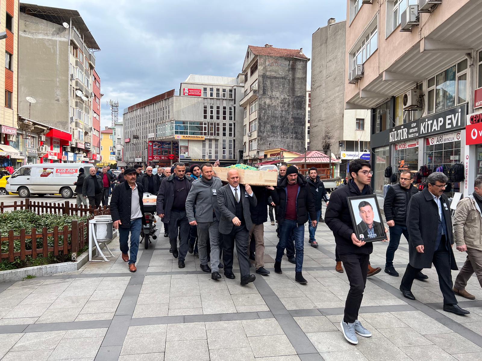 PERSONELİMİZ MEHMET SARI’YI GÖZ YAŞLARI ARASINDA SON YOLCULUĞUNA UĞURLADIK