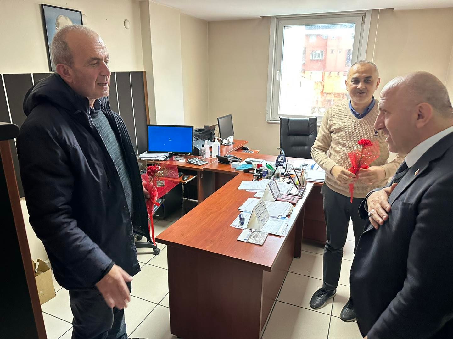 14 MART TIP BAYRAMI MÜNASEBETİYLE SAĞLIK ÇALIŞANLARINI ZİYARET ETTİK
