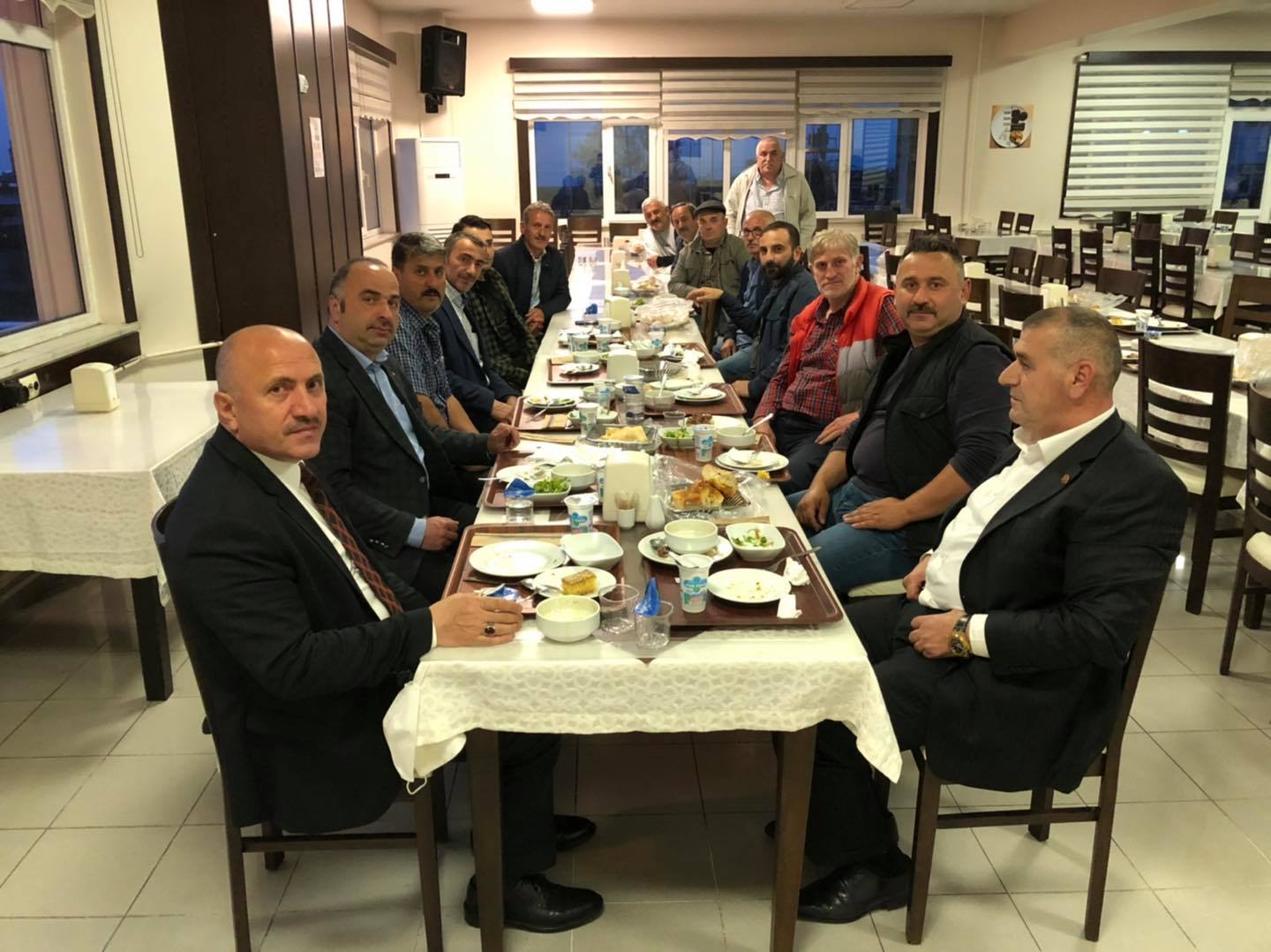 BAŞKANIMIZ MUHTARLAR İLE BİR ARADA 