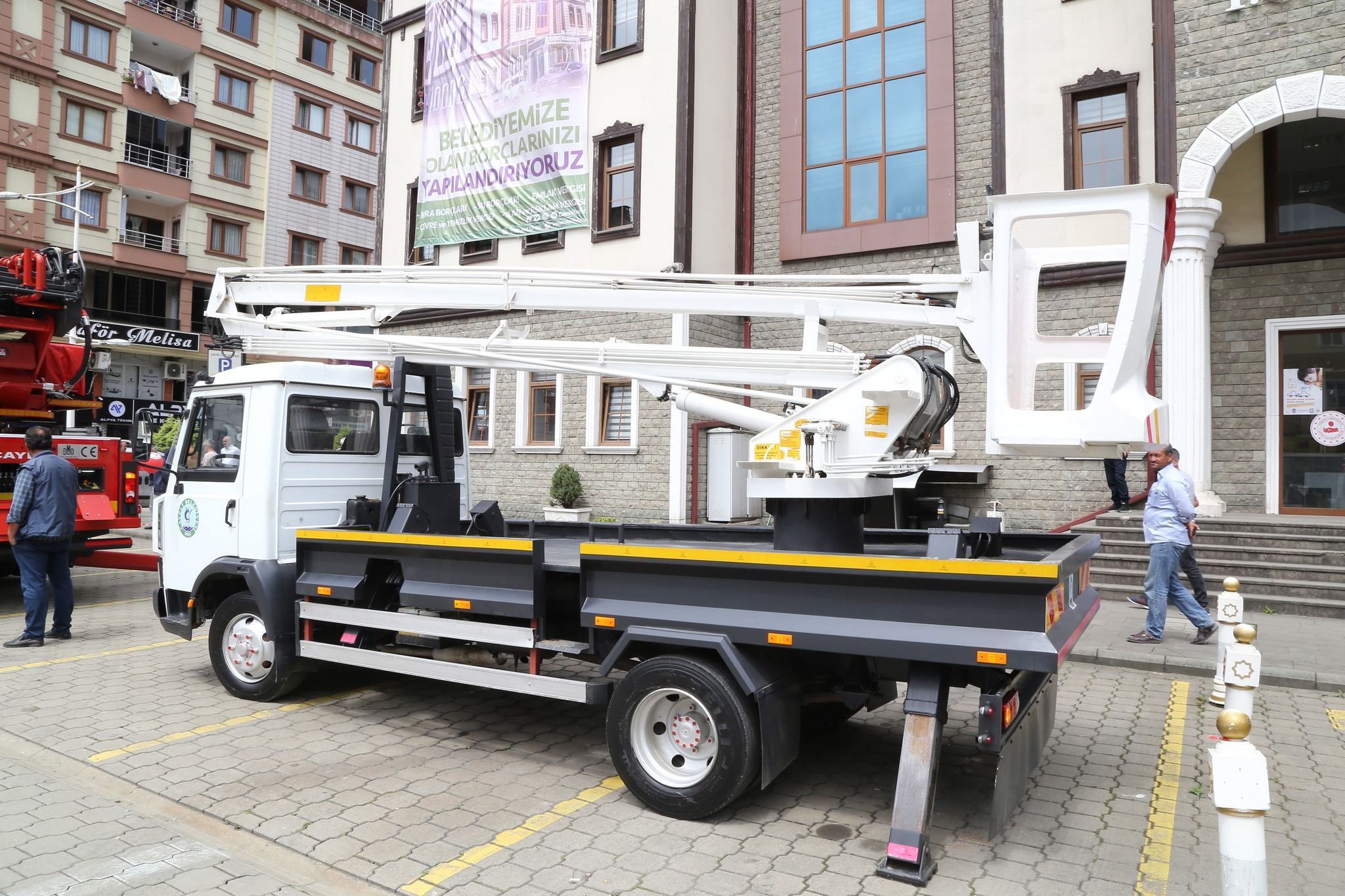 ÇAYELİ’NİN EN ÖNEMLİ İHTİYACI İDİ 32 METRE İTFAİYE ARACIMIZ HAYIRLI OLSUN