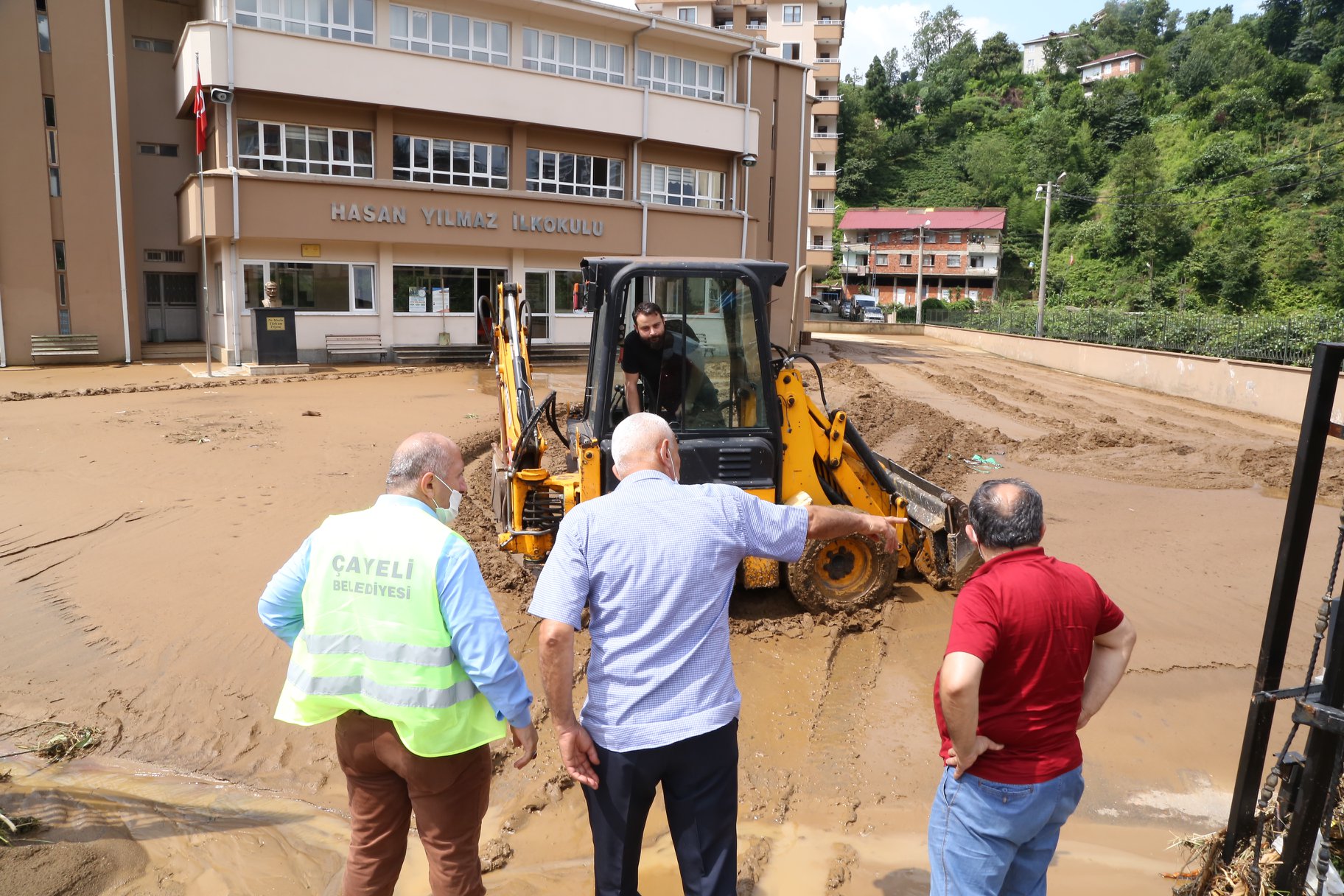 ŞAİRLER DERESİ GÜZERGAHINDA ÇALIŞMALARIMIZ TÜM HIZIYLA DEVAM EDİYOR