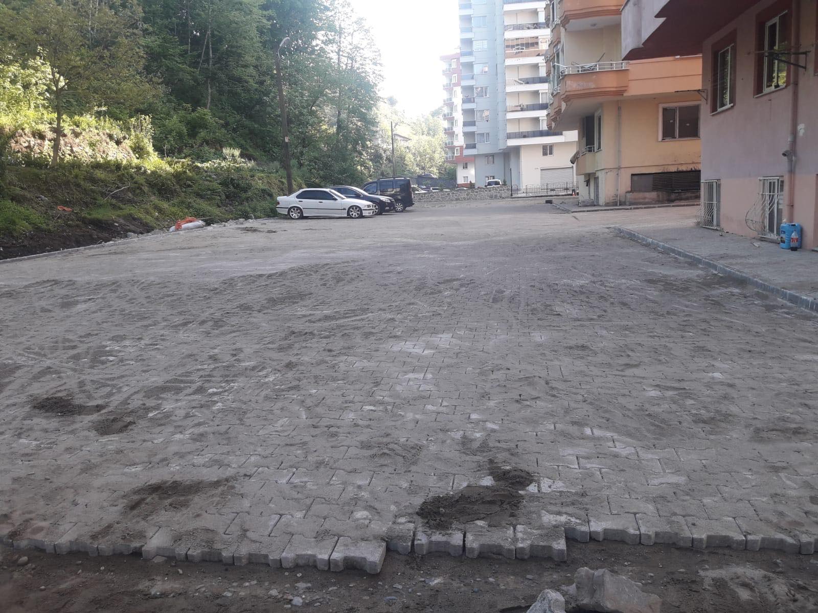 İŞİMİZİN BAŞINDAYIZ