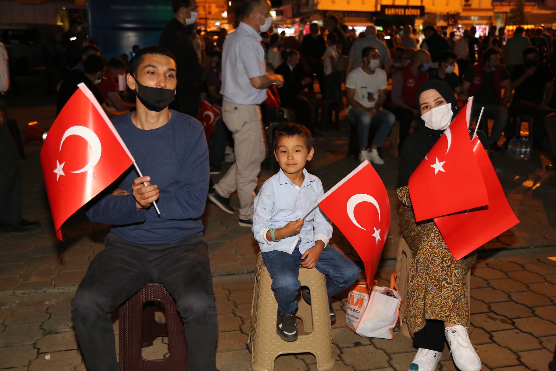 15 TEMMUZ’UN 4.YILINDA İLÇEMİZDE ANMA TÖRENİ DÜZENLENDİ
