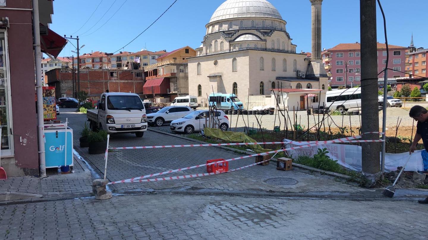 HER GÜN SAHALARDAYIZ