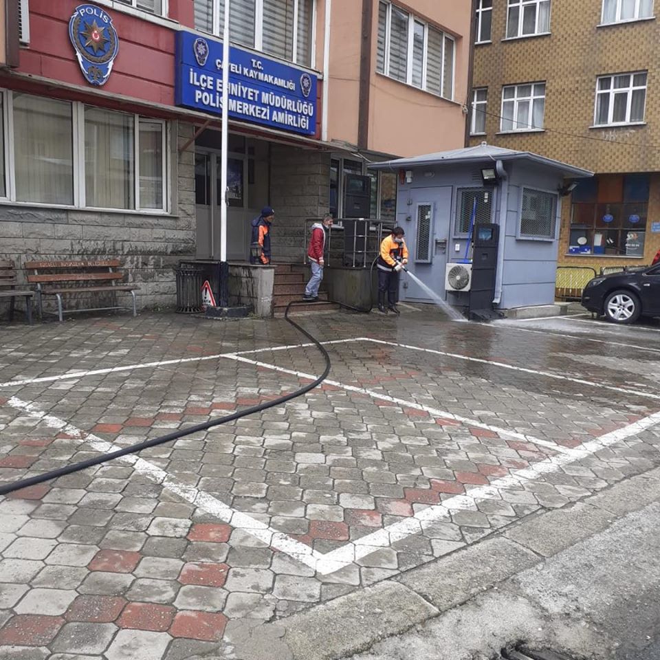 TEMİZLİK İŞLERİ MÜDÜRLÜĞÜMÜZ ÇALIŞIYOR