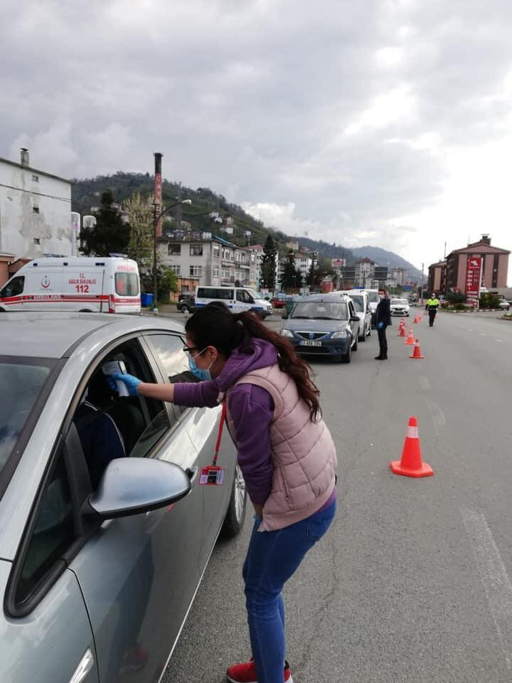 İLÇEMİZE YAPILAN GİRİŞ ÇIKIŞLAR KONTROL EDİLİYOR