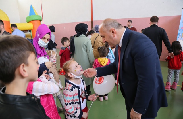 23 NİSAN ÇOCUK ŞENLİĞİMİZDE ÇOCUKLAR DOYASIYA EĞLENDİLER 