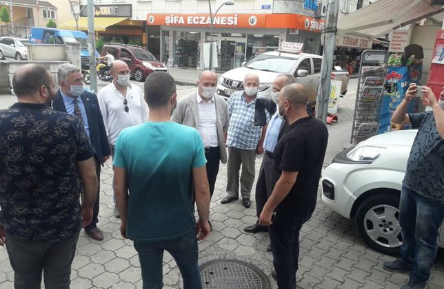 BAŞKANIMIZ AÇILIŞ SONRASI ESNAFI ZİYARET ETTİ