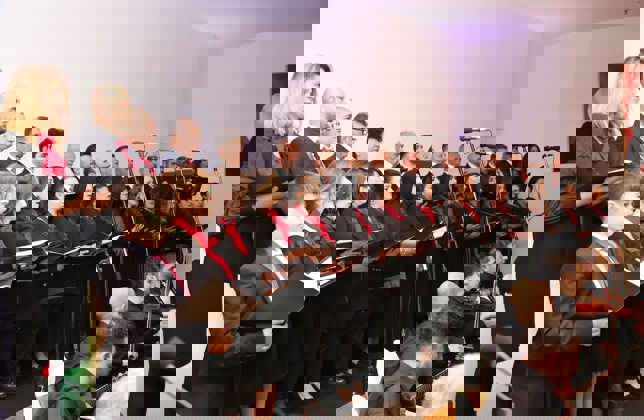 KOROMUZ İZLEYENLERE MUHTEŞEM BİR AKŞAM YAŞATTI