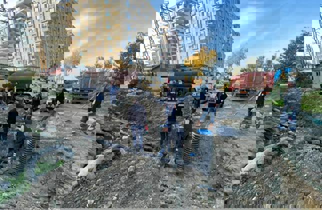 YAKA MAHALLESİNDE ÇEVRE DÜZENLEMESİNE BAŞLADIK