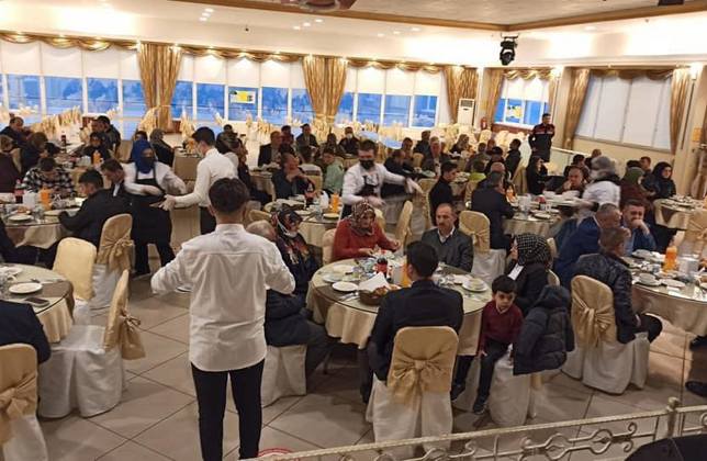 ŞEHİT AİLELERİMİZ VE GAZİLERİMİZLE BİRLİKTE ORUCUMUZU AÇTIK