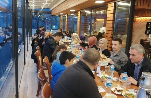 POLİSLERİMİZ İLE BİRLİKTE İFTARIMIZI YAPTIK