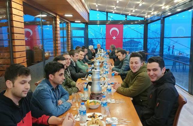 POLİSLERİMİZ İLE BİRLİKTE İFTARIMIZI YAPTIK