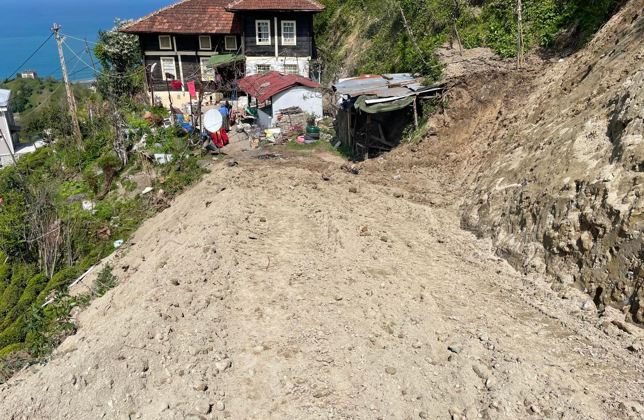 ŞAİRLER MAHALLEMİZ YENİ YOLUNA KAVUŞTU