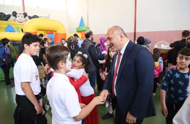 23 NİSAN ÇOCUK ŞENLİĞİMİZDE ÇOCUKLAR DOYASIYA EĞLENDİLER 