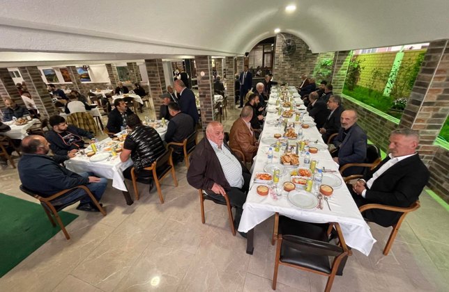 MUHTARLARIMIZ VE MECLİS ÜYELERİMİZLE BİRLİKTE ORUCUMUZU AÇTIK