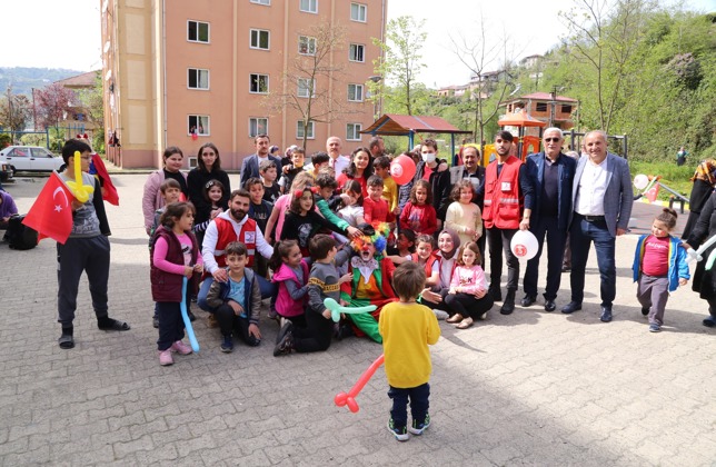 İYİ Kİ VARSIN EREN PARKININ AÇILIŞINI ÇOCUKLARIMIZLA BİRLİKTE GERÇEKLEŞTİRDİK