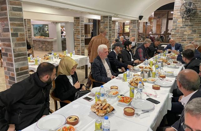 MUHTARLARIMIZ VE MECLİS ÜYELERİMİZLE BİRLİKTE ORUCUMUZU AÇTIK