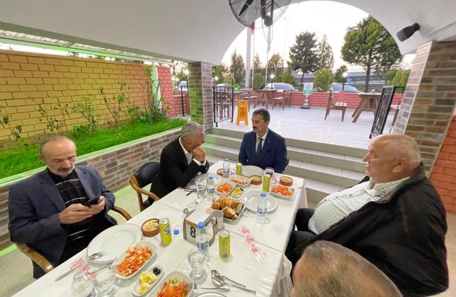 MUHTARLARIMIZ VE MECLİS ÜYELERİMİZLE BİRLİKTE ORUCUMUZU AÇTIK