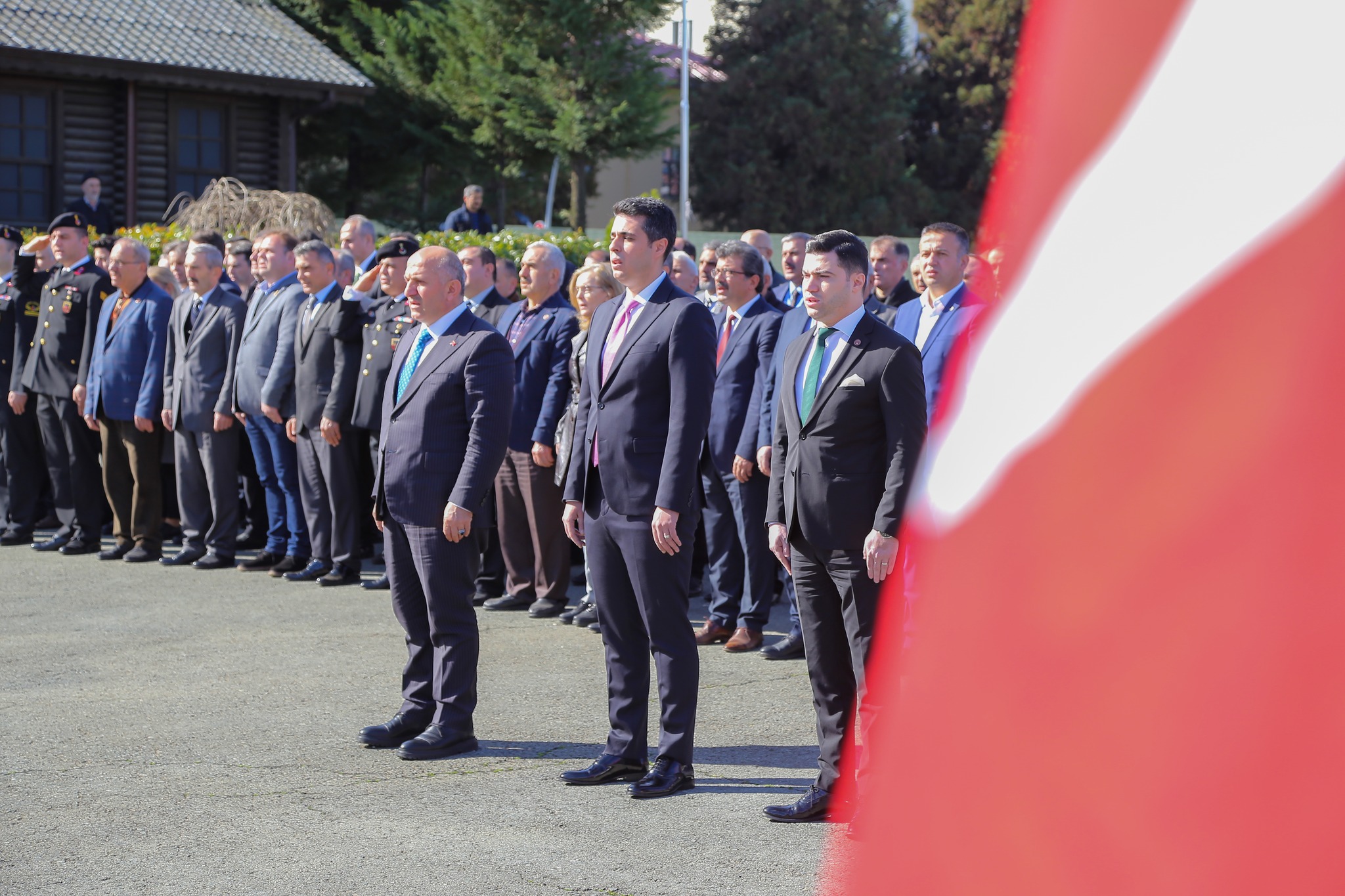  ÇAYELİMİZİN KURTULUŞ YIL DÖNÜMÜ RESMİ TÖRENLE KUTLANDI