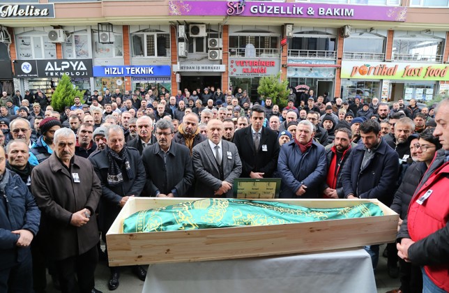 PERSONELİMİZ MEHMET SARI’YI GÖZ YAŞLARI ARASINDA SON YOLCULUĞUNA UĞURLADIK
