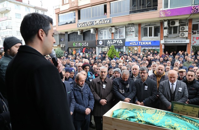 PERSONELİMİZ MEHMET SARI’YI GÖZ YAŞLARI ARASINDA SON YOLCULUĞUNA UĞURLADIK