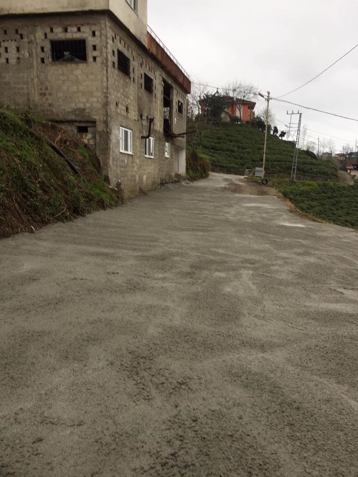 YOL BETONLAMA ÇALIŞMALARIMIZ DEVAM EDİYOR